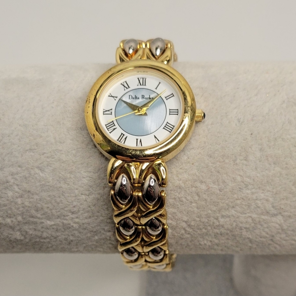 ▪︎Delta Burke Women's Watch